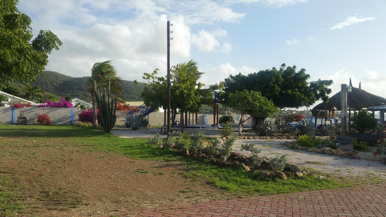Las Olas Beach House Hotel Sabana Westpunt Exterior photo