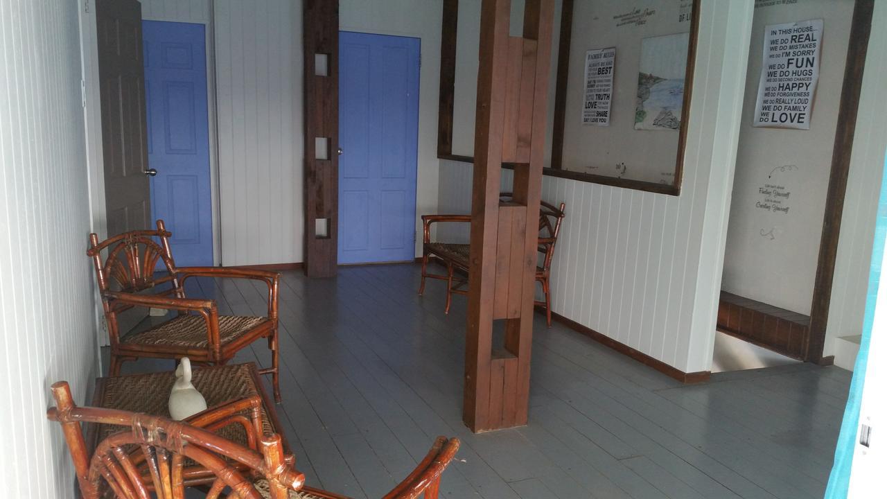 Las Olas Beach House Hotel Sabana Westpunt Exterior photo